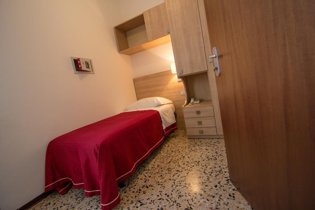 Casa Portofino Rooms&Breakfast Cesenatico Quarto foto
